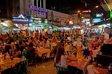 考山路夜市探索指南：夜游美食之旅